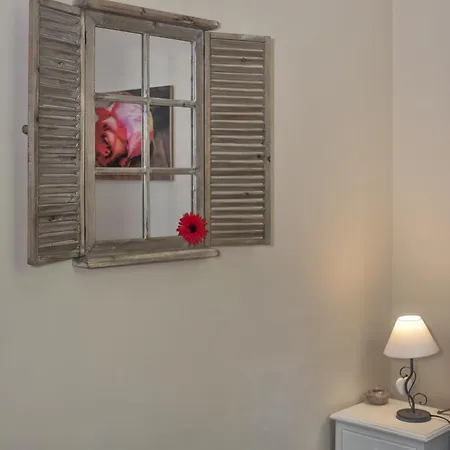 A Due Passi Dalla Torre بيت ضيافة *